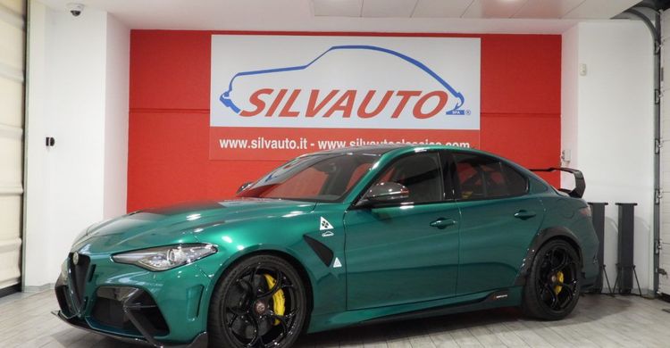 Alfa Romeo ROMEO GIULIA GTAM 2.9 V6 BI-TURBO 540CV