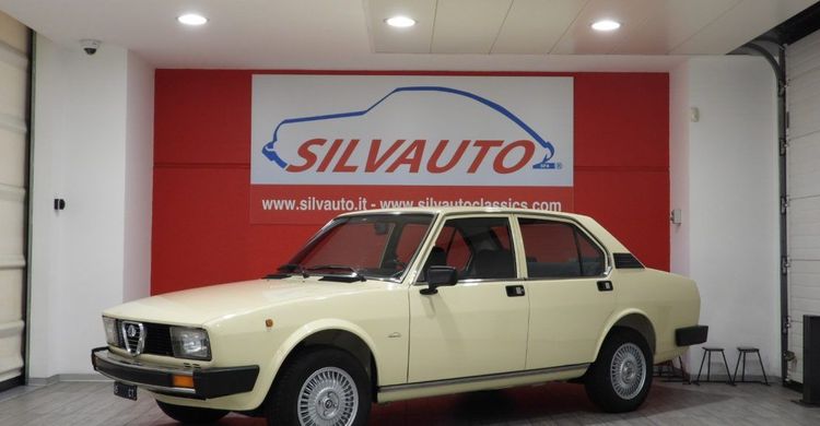 Alfa Romeo ROMEO ALFETTA 2.0 L