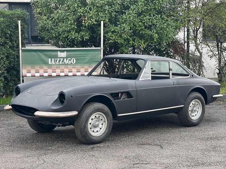 Ferrari 330 GTC (1 of 598)