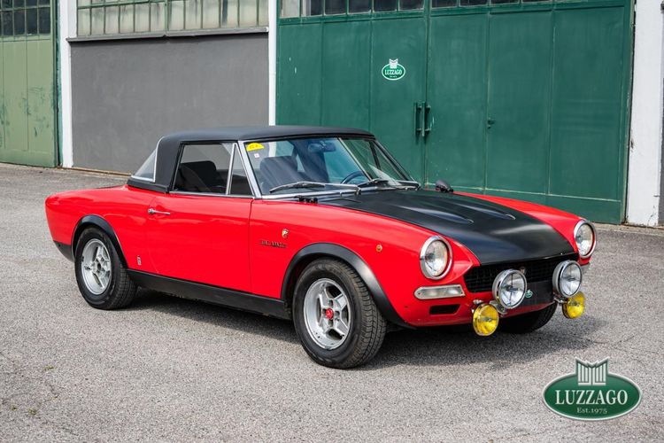 Fiat 124 Sport Spider Abarth Rally (CSA) (1 of 1013)