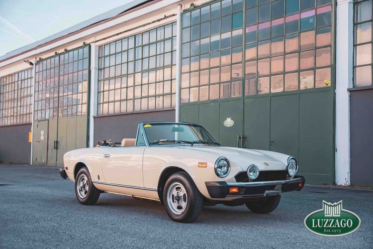 Fiat 124 Sport Spider 2000 America Automatic