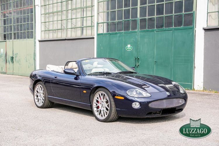 Jaguar XK8 R Convertible Victory Final Edition