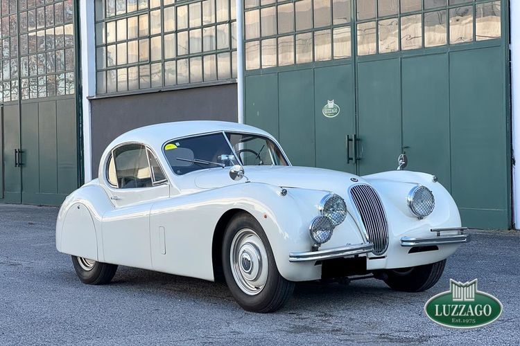 Jaguar XK 120 FHC