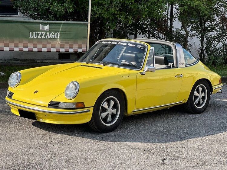 Porsche 911 2.4 T Targa