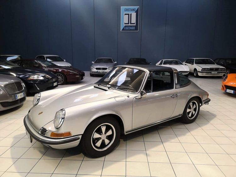 PORSCHE 911 2.200 E TARGA