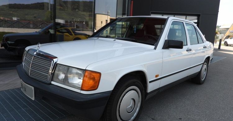 Mercedes-Benz 190 E