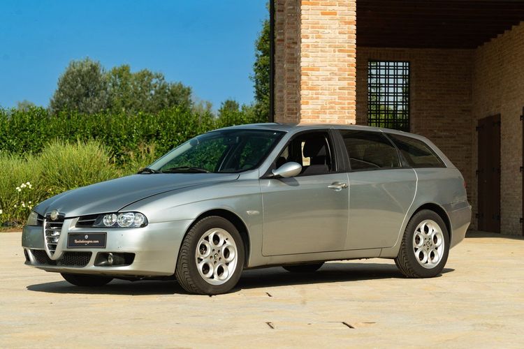 Alfa Romeo 156 JTD 16V DISTINCTIVE