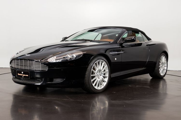 Aston Martin DB9 Volante