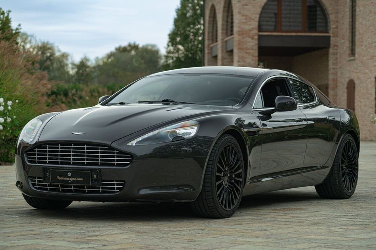 Aston Martin RAPIDE