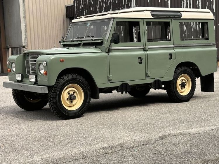 SERIES 109 BENZINA / SERVOSTERZO/ 9 posti