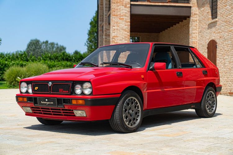 Lancia DELTA INTEGRALE