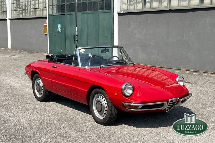 Alfa Romeo Romeo Junior Spider 1300 "osso di seppia"