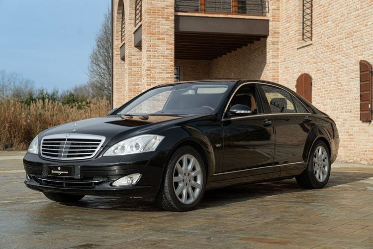 Mercedes-Benz S 600 LIMOUSINE