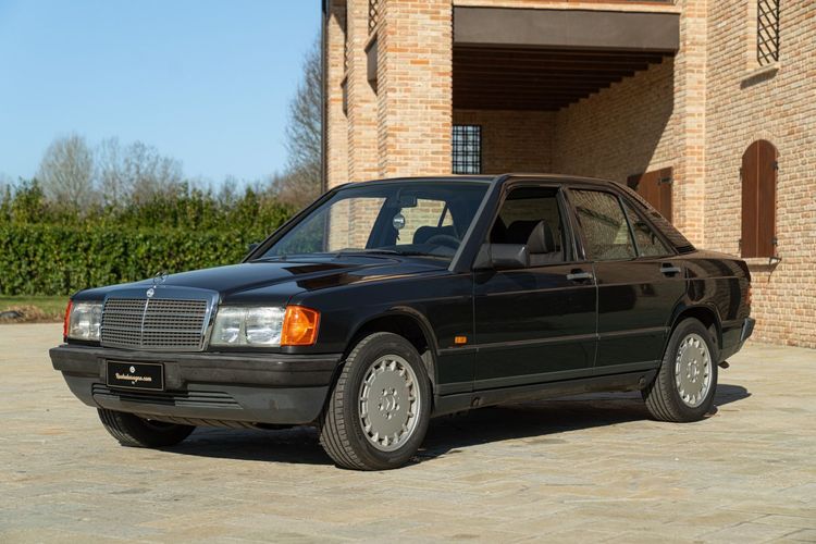 Mercedes-Benz 190 E
