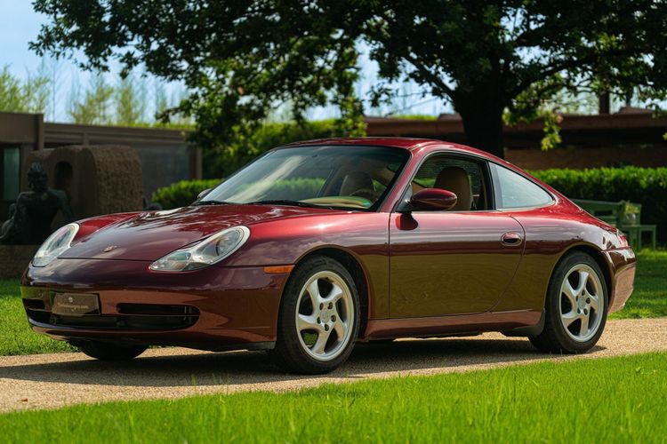 Porsche 996 (911) CARRERA