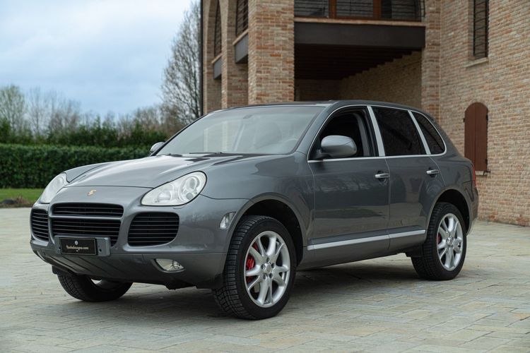 Porsche CAYENNE TURBO