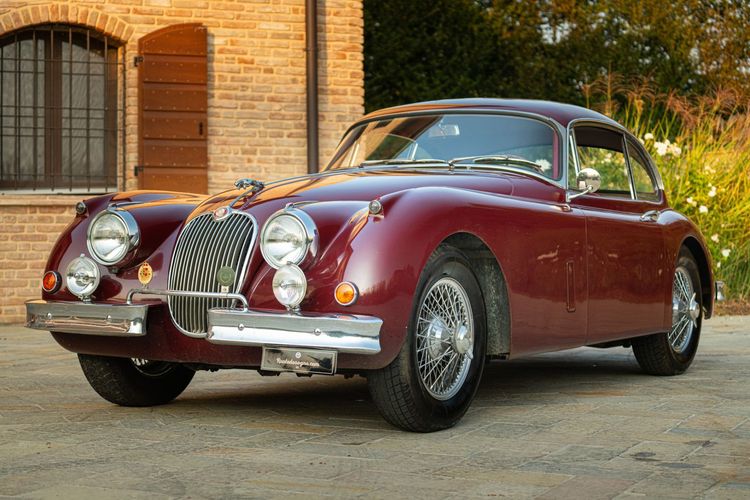 Jaguar XK 150 FHC