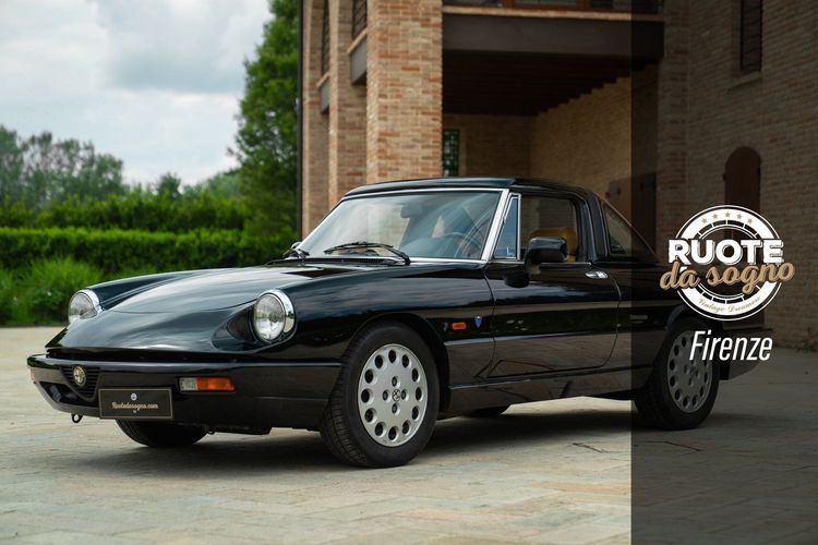 Alfa Romeo SPIDER DUETTO