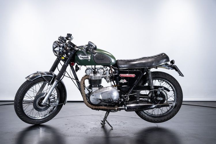 Triumph T140 BONNEVILLE 750